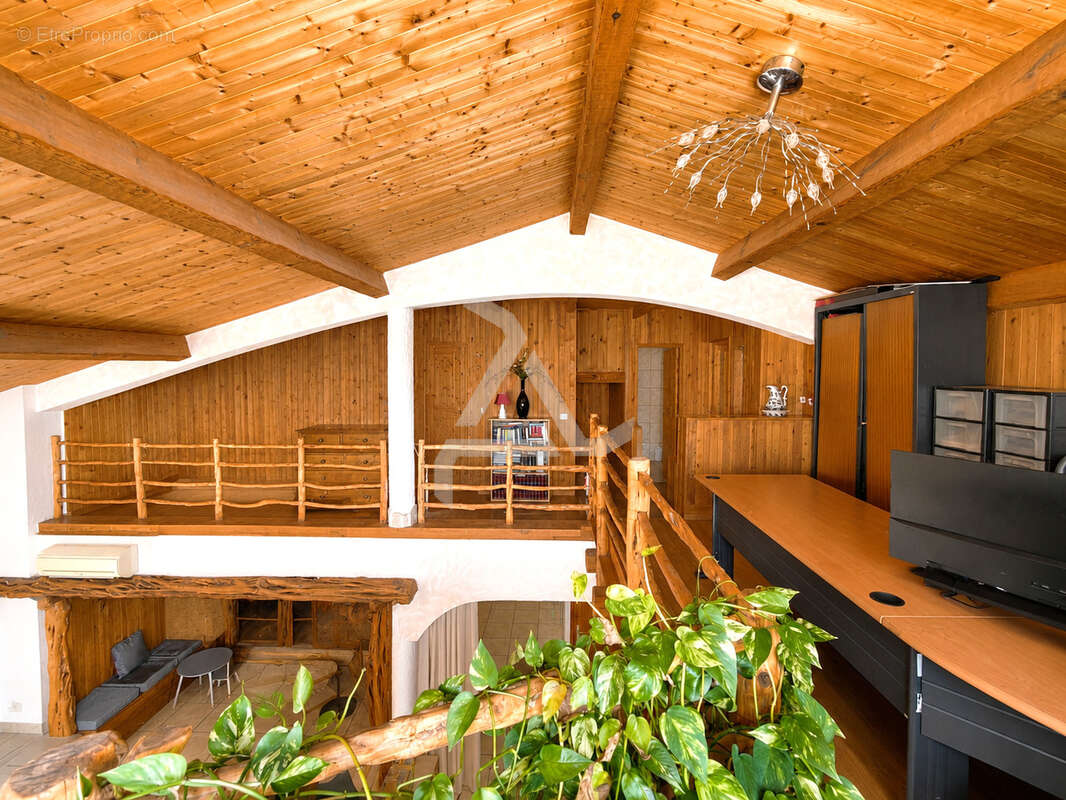 Appartement en duplex t5 de 152 m2 dans petite copropriété de charme à 20min de porto-vecchio - photo 33