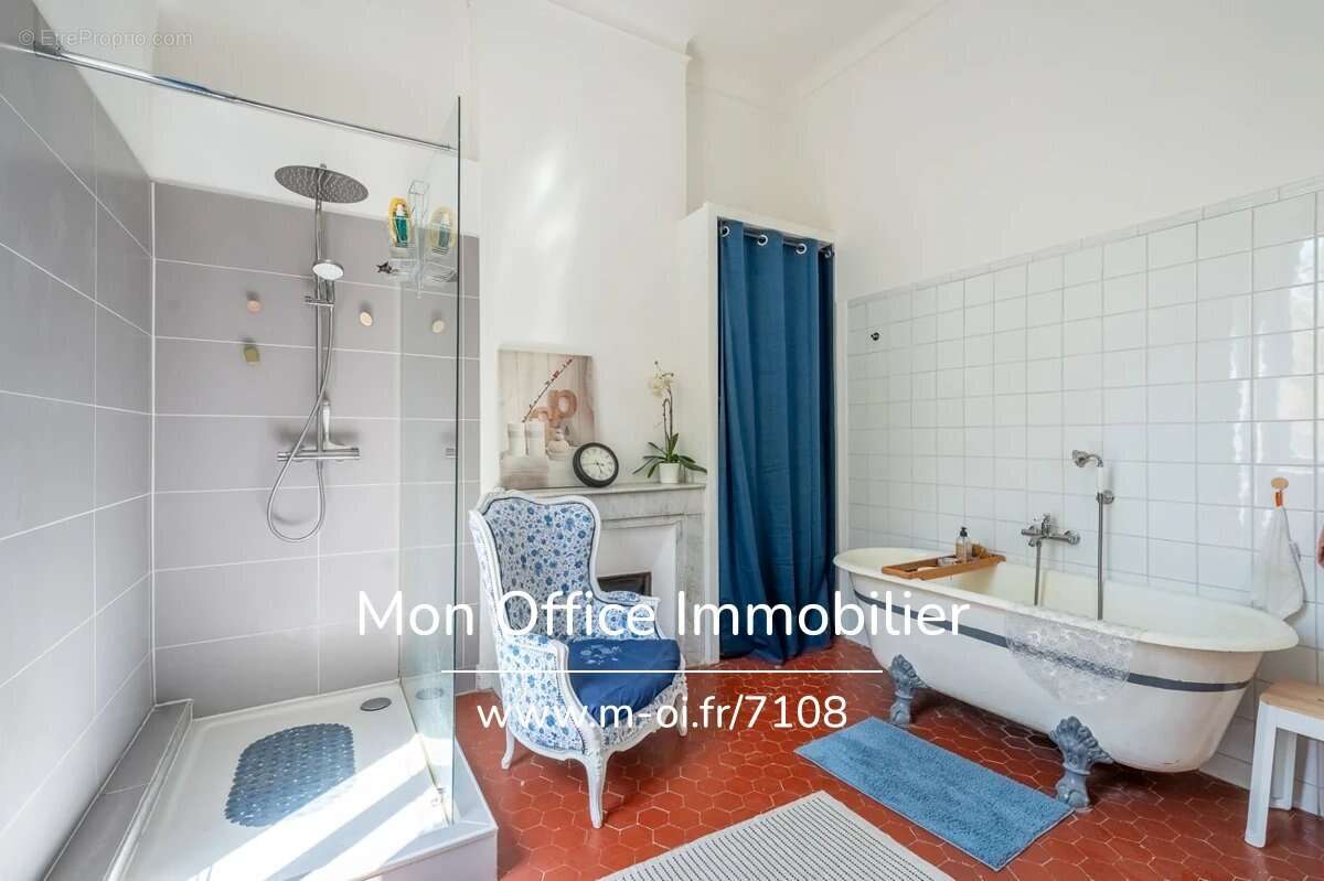 Référence : 7134-SKA - Maison 9 pièce(s) à Salon-de-Provence (13300) - photo 29