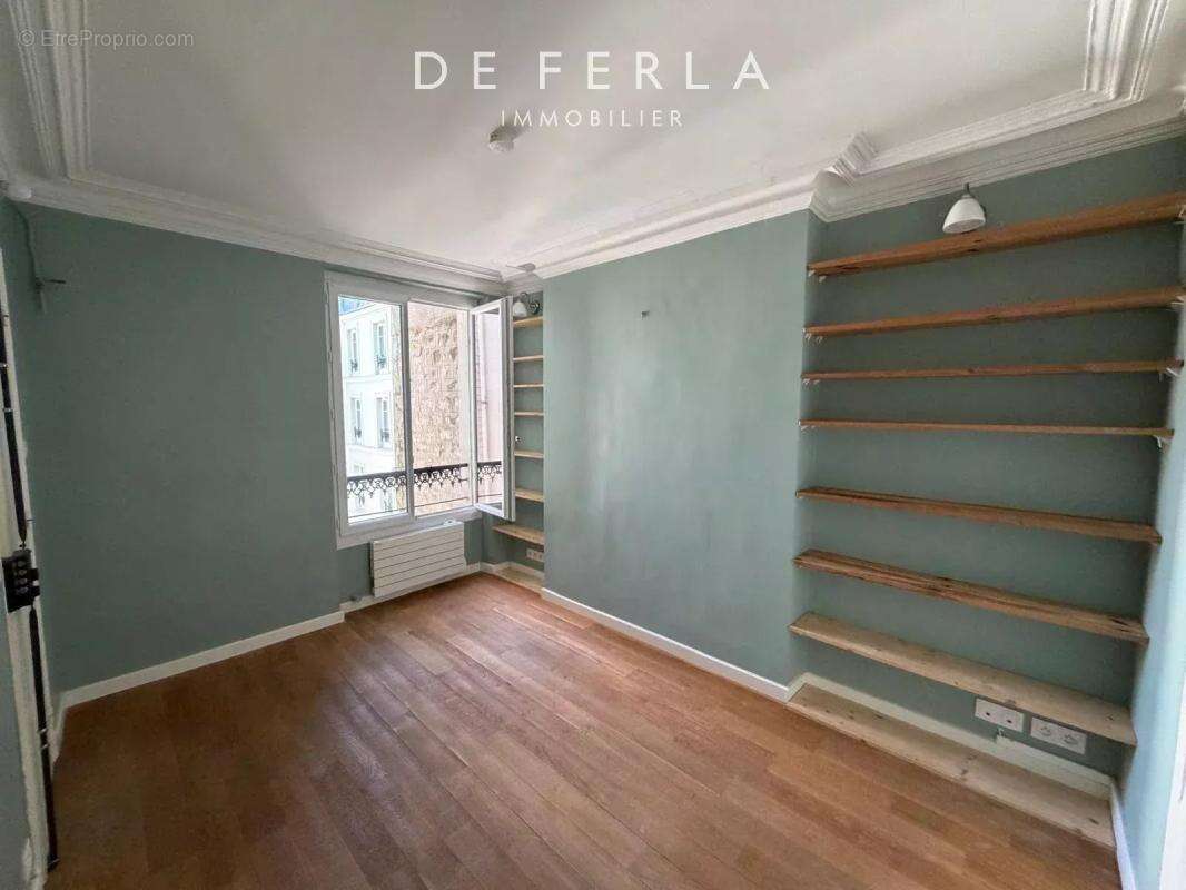 Appartement à PARIS-7E