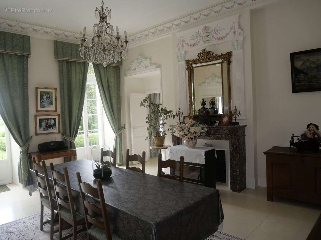 Autre à GEMEAUX
