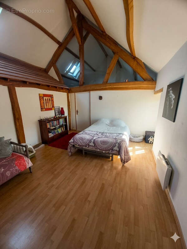 Maison à HOUDAN