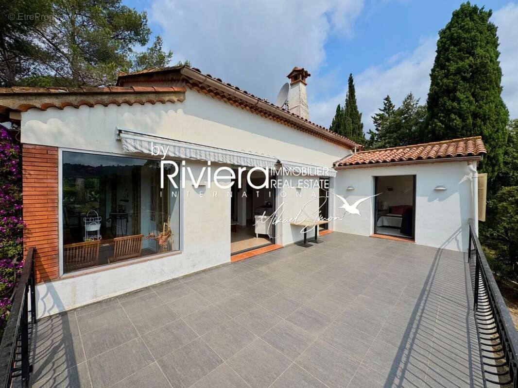 Maison à LA CROIX-VALMER