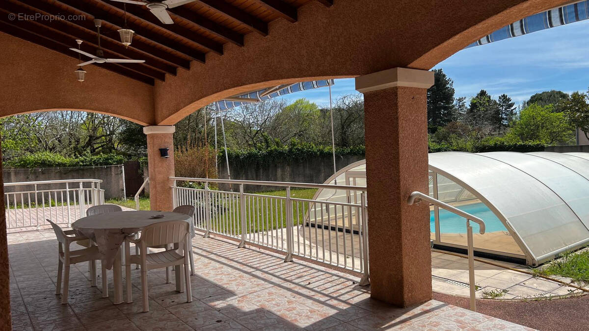 Maison à MONTELIMAR