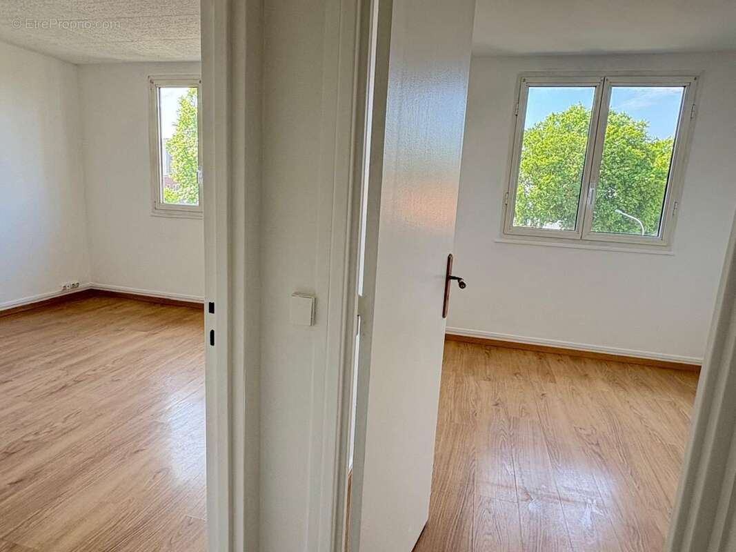 Appartement à LA COURNEUVE