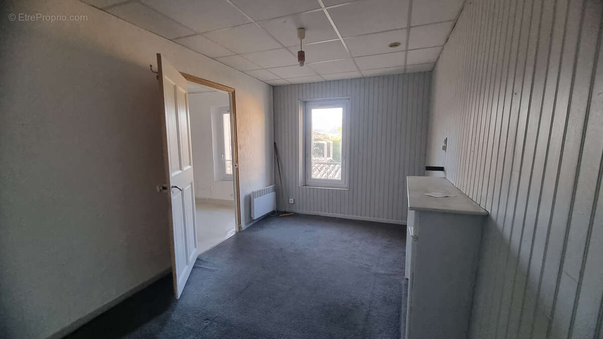Appartement à LA CRAU