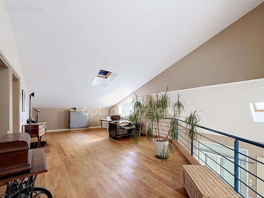 BESSANCOURT (95) Maison 5 chambres 250m² - photo 17