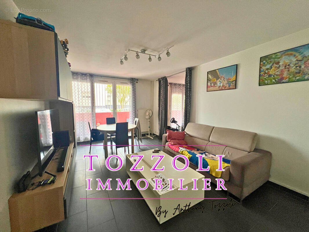 Appartement Meyzieu 4 pièce(s) 78.38 m2 - photo 1