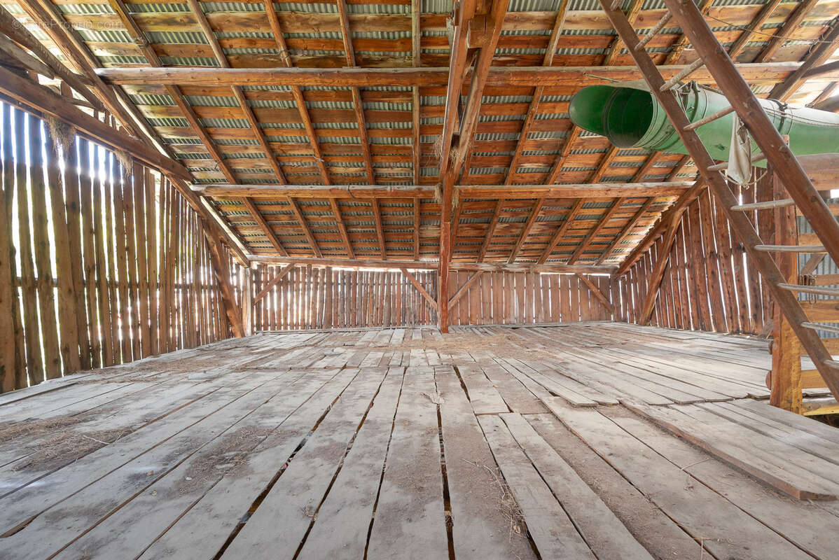 Maison à LES ALLUES