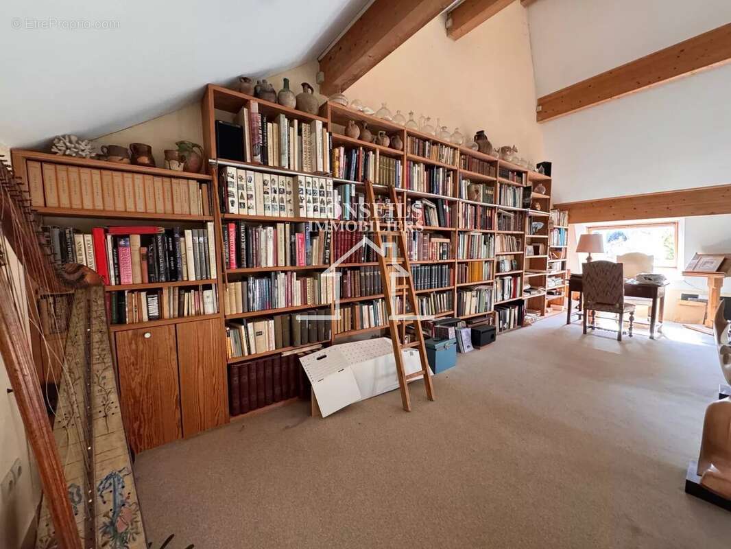 Maison à SAINT-JULIEN-DU-SAULT