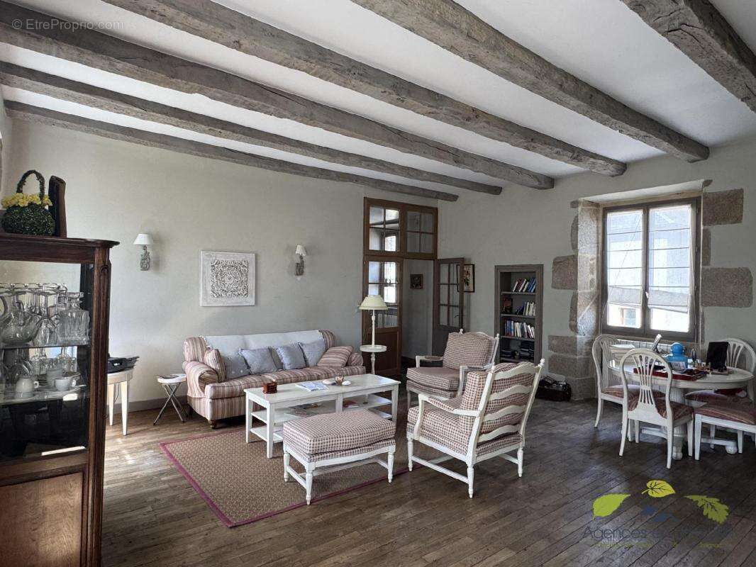 Maison à TREIGNAC