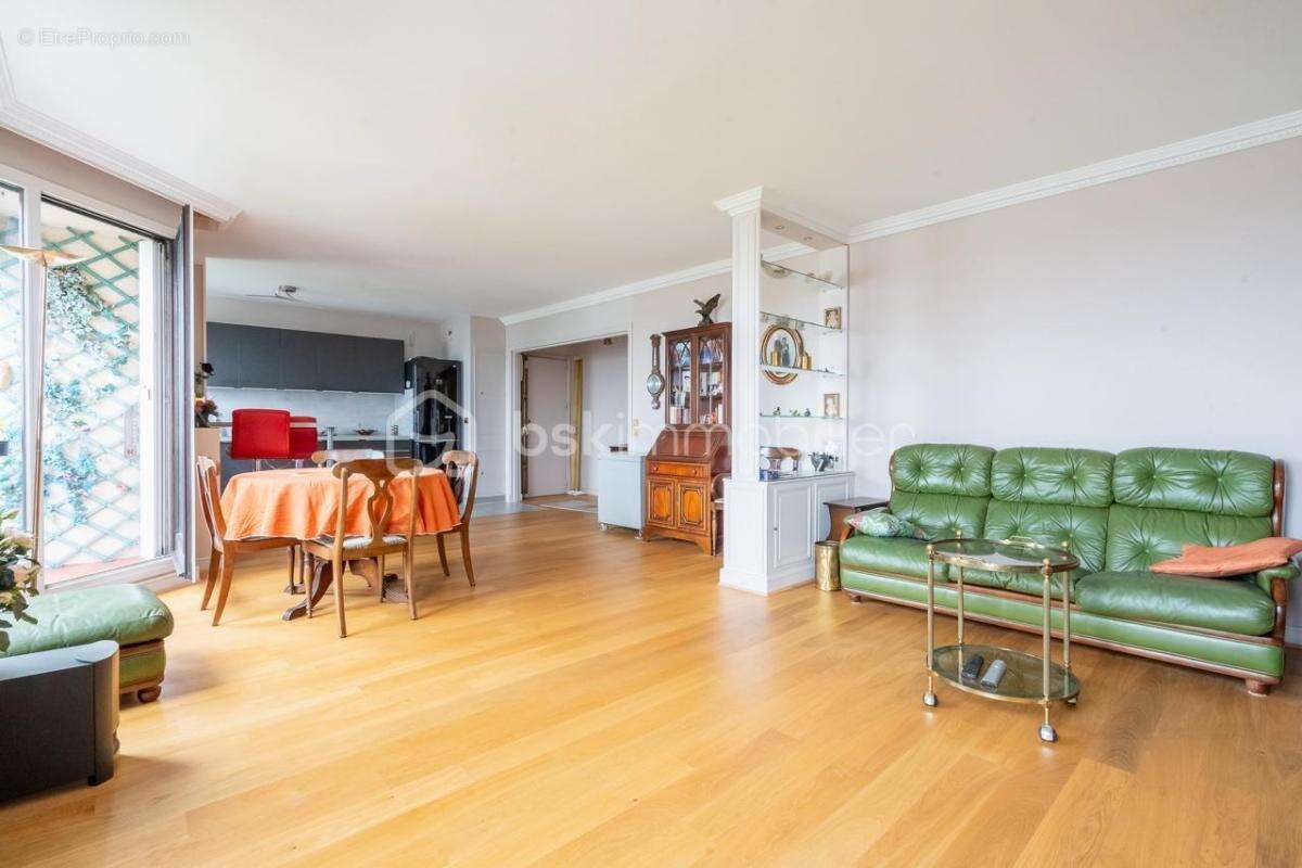 Appartement à PARIS-19E