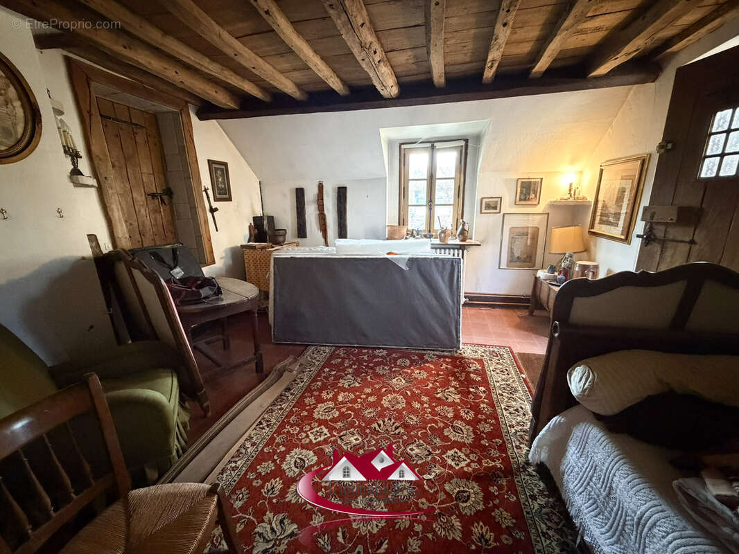 Maison à BERCHERES-SUR-VESGRE