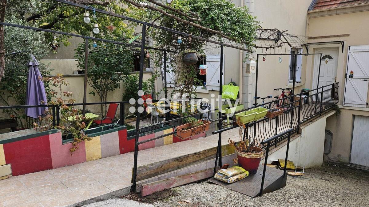 Maison à FONTENAY-SOUS-BOIS