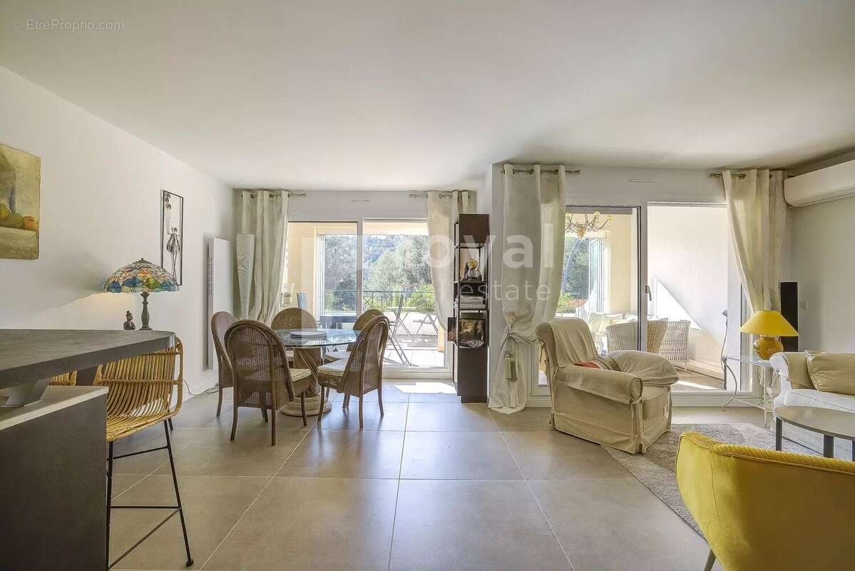 Maison à MOUGINS