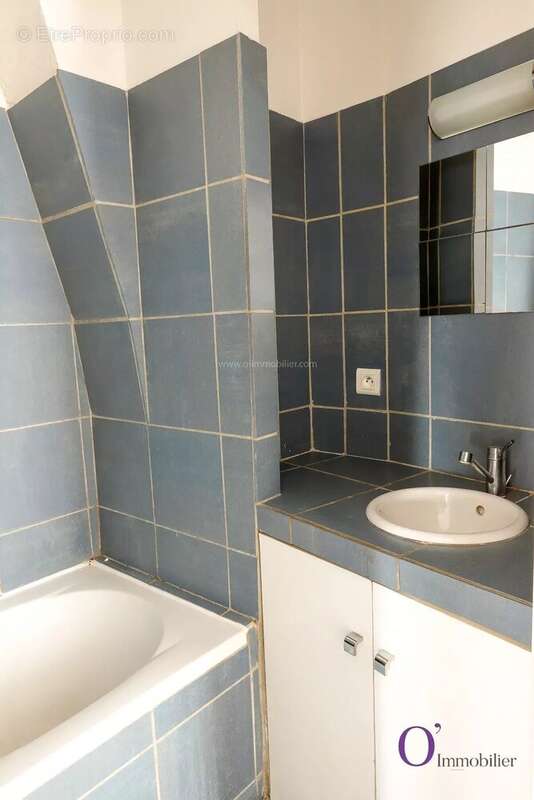 Appartement à PARIS-1E