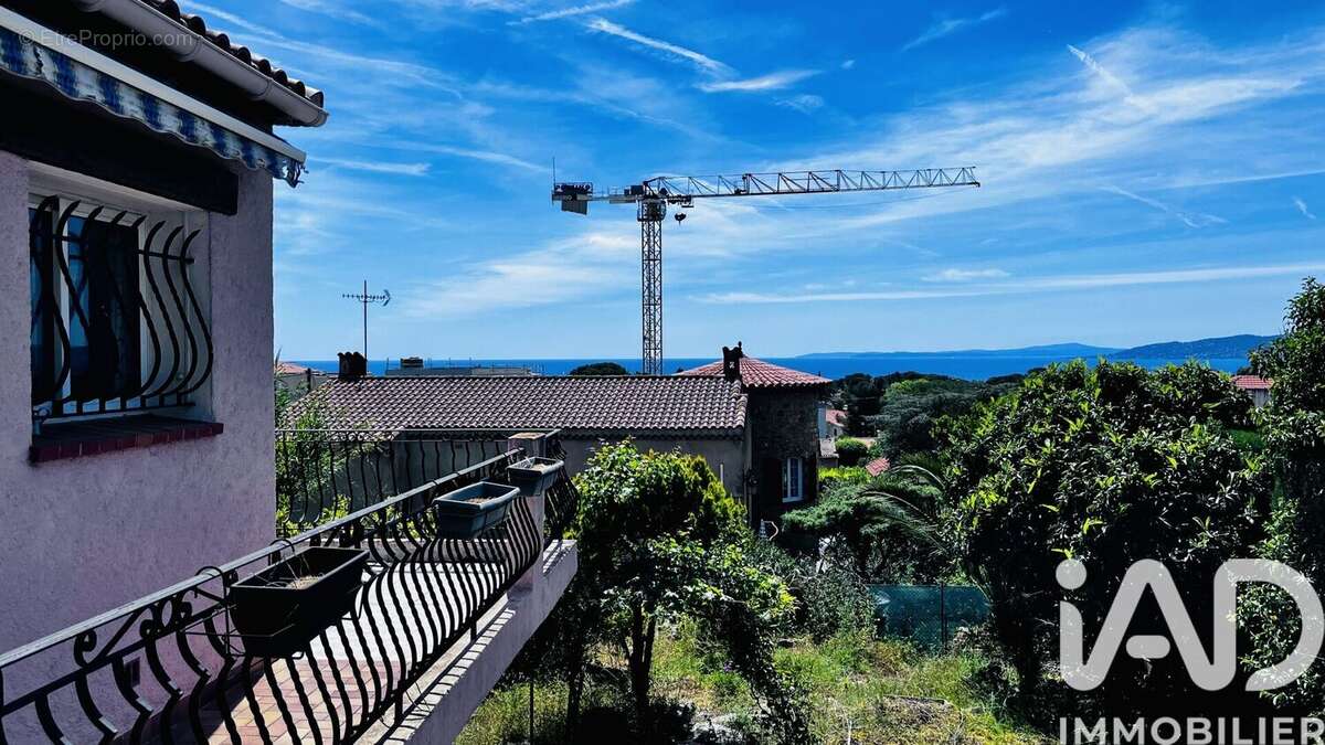 Maison 96 m² à Saint-Raphael  - photo 8