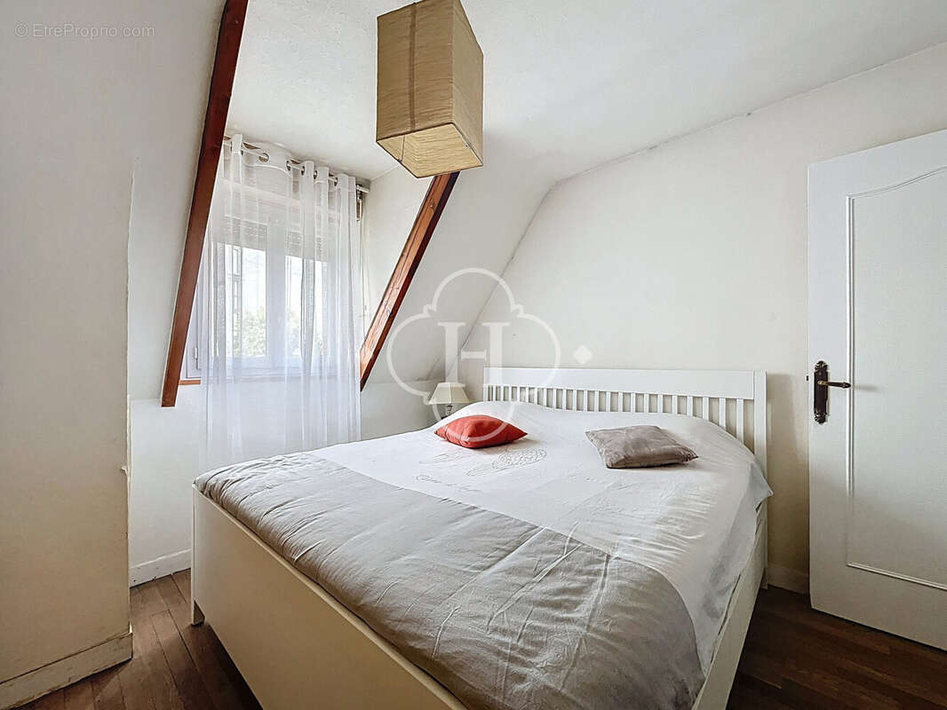 Maison à MANTES-LA-JOLIE