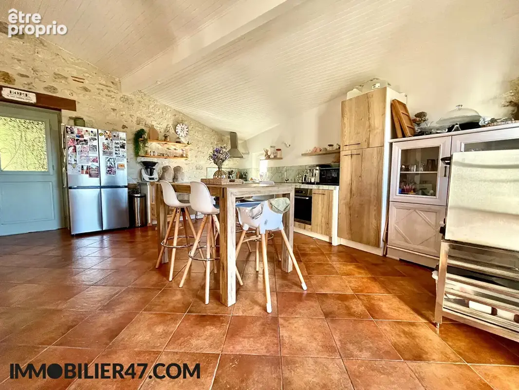 Maison en pierre avec jardin - photo 6