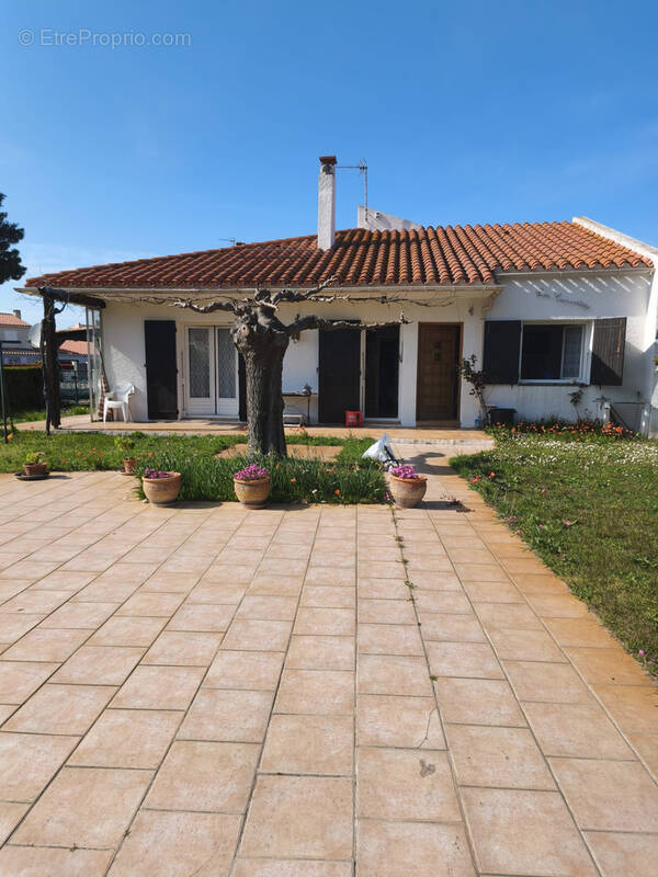 Maison à SAINT-CYPRIEN