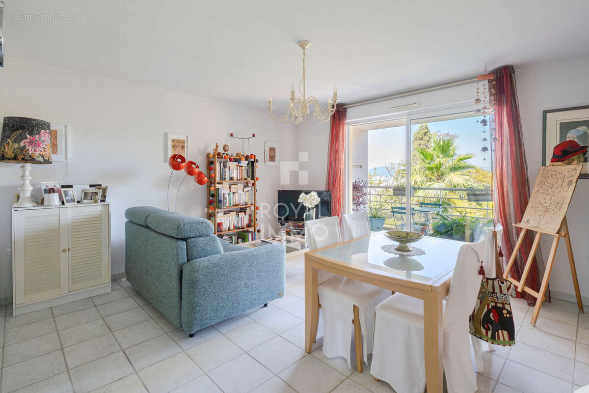 Appartement à HYERES