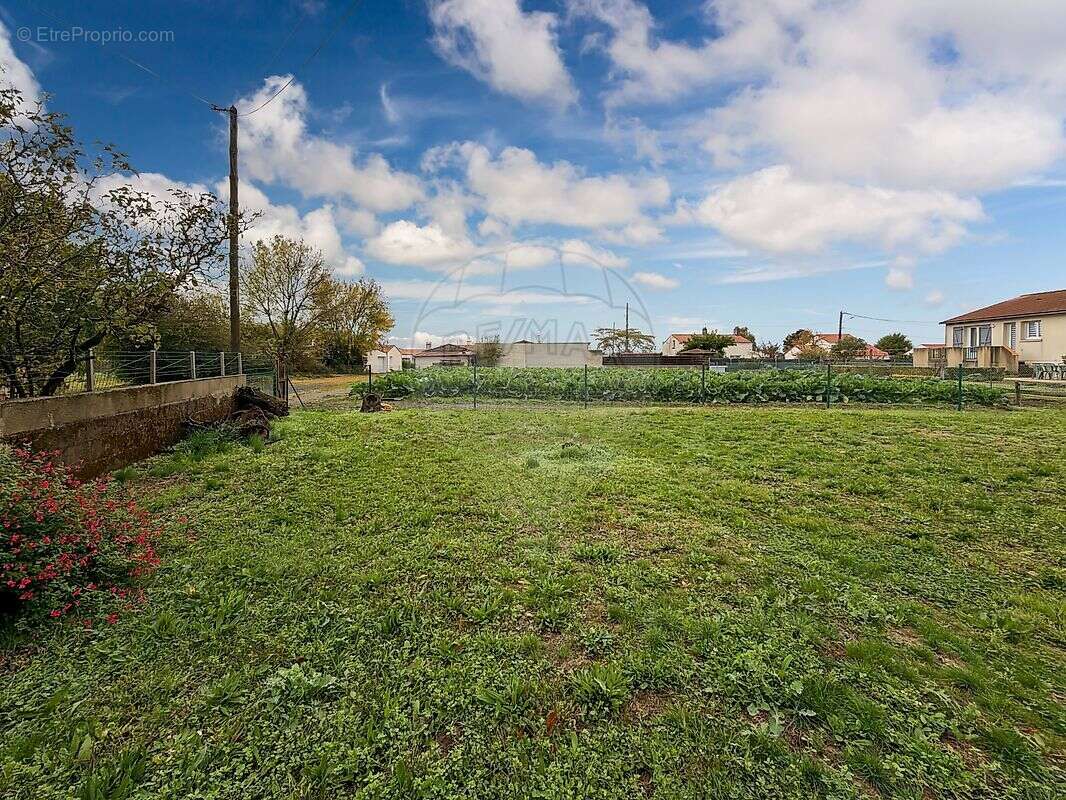 Terrain à LE FUILET