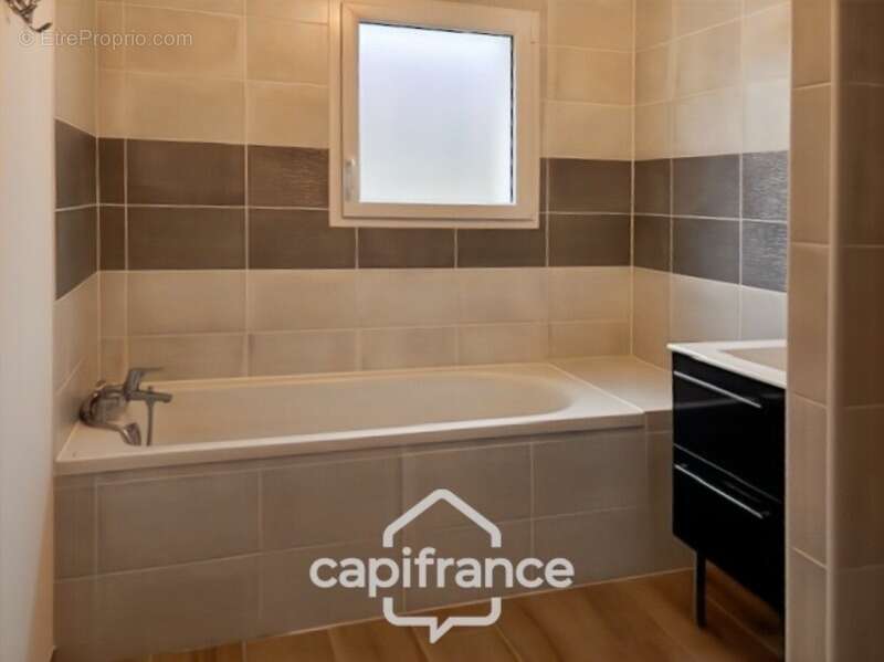 Maison à SAINT-DOULCHARD