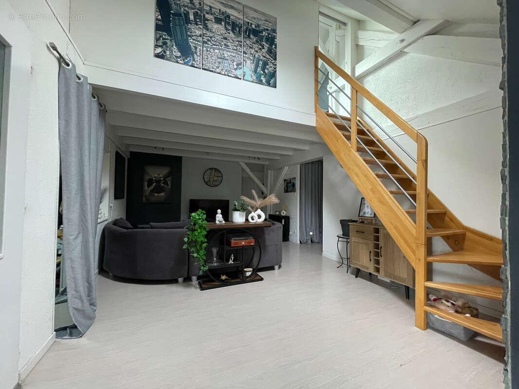 Maison à SAINT-ETIENNE-LES-REMIREMONT