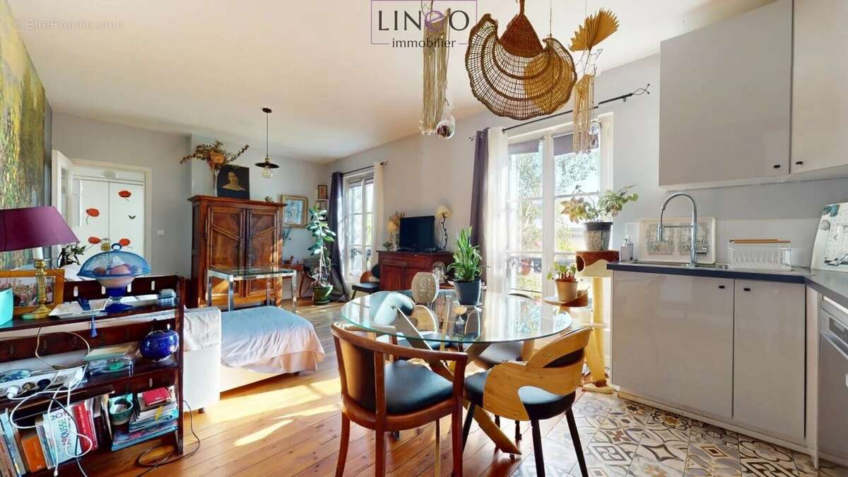 Appartement à CHOISY-LE-ROI