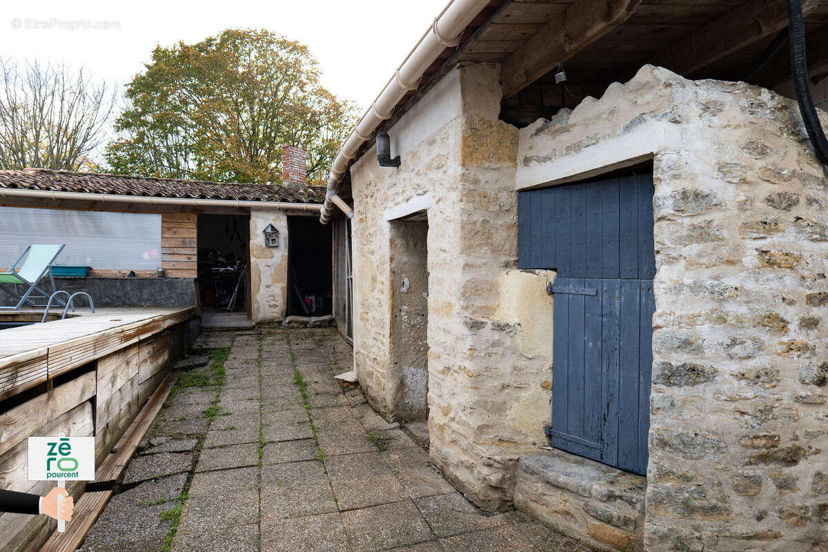 Maison à CHAILLE-LES-MARAIS