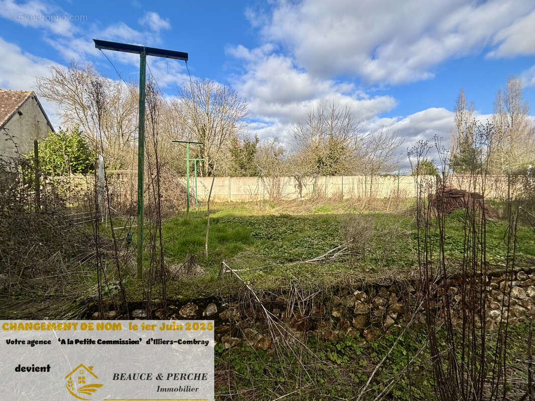 Maison à LA CROIX-DU-PERCHE