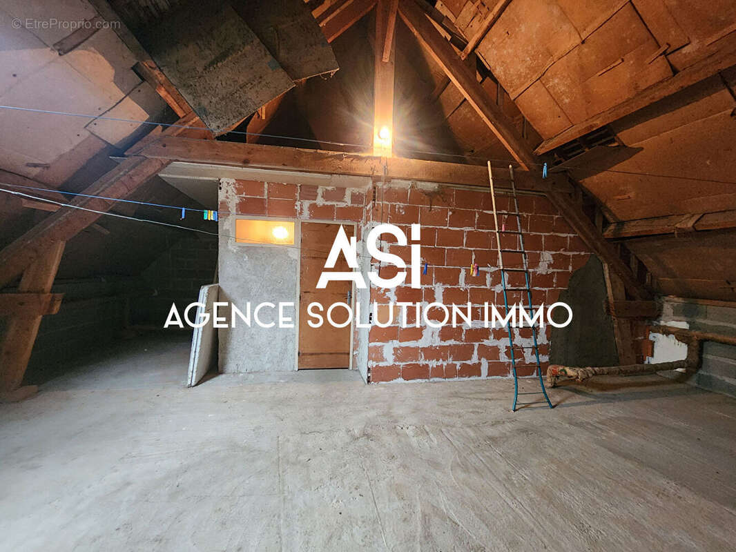 Maison à SAINT-AUBIN-DE-LOCQUENAY