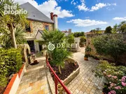 FACADE ARRIERE COUR ET PATIO - Maison à VIEILLEVIGNE