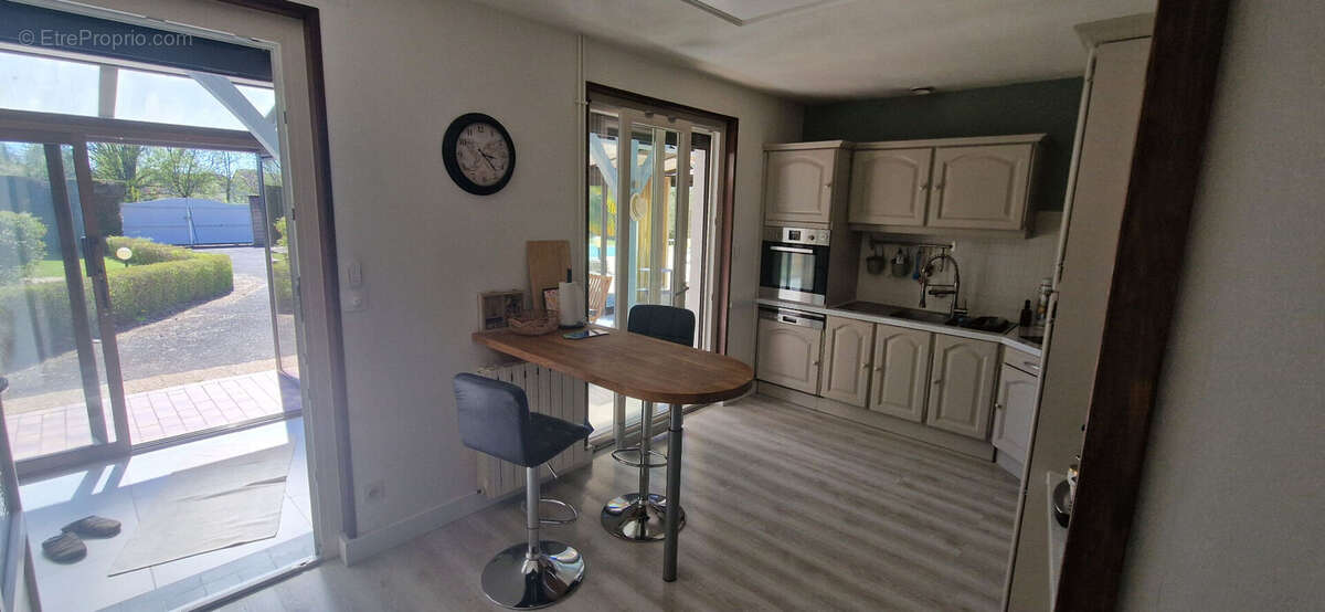 Très belle maison rénovée avec piscine 71500 Louhans - photo 11