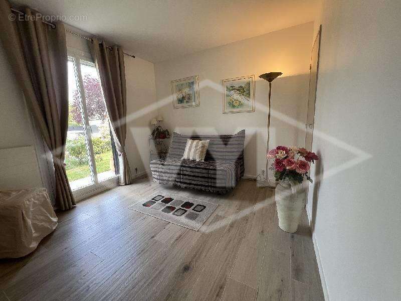 Maison à COMBS-LA-VILLE