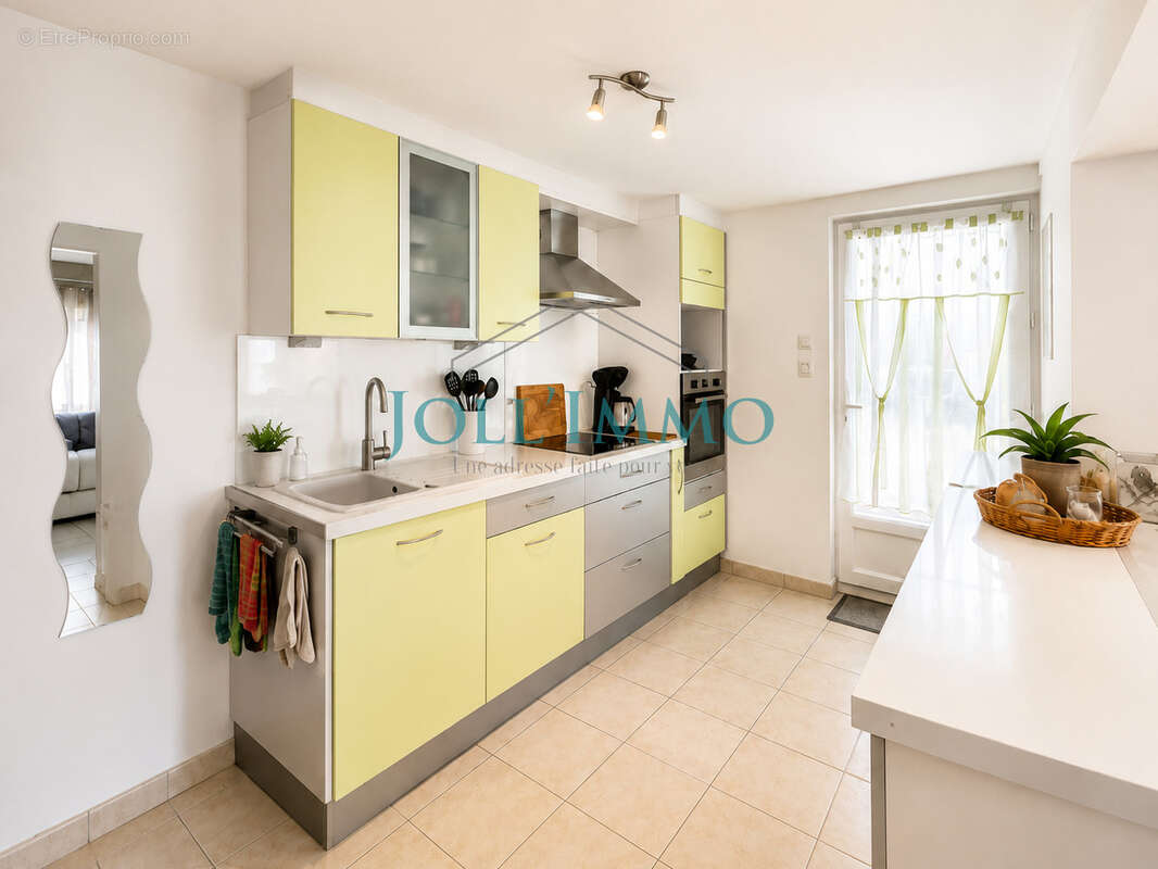 Maison de village F3 - 73m2 - hypercentre ANDANCETTE - photo 3