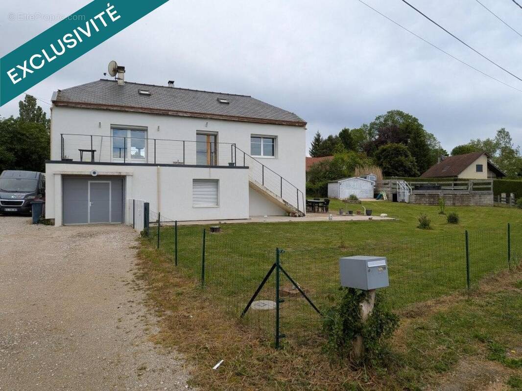 Photo 1 - Maison à ARC-ET-SENANS
