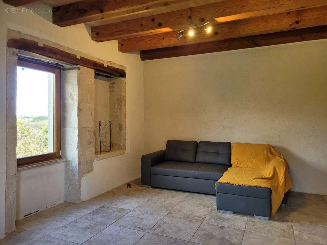 Maison à LABASTIDE-MARNHAC