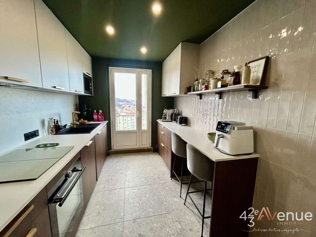 Appartement à SAINT-ETIENNE