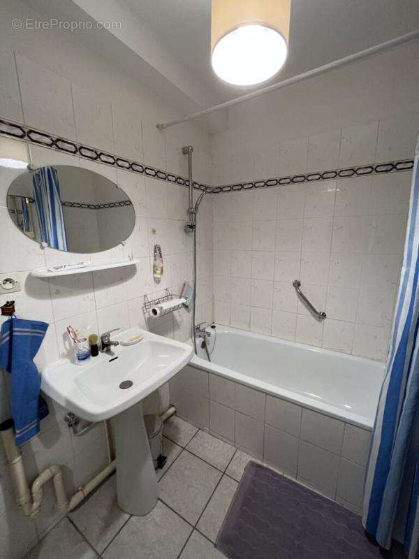 Appartement à BOURG-DE-PEAGE