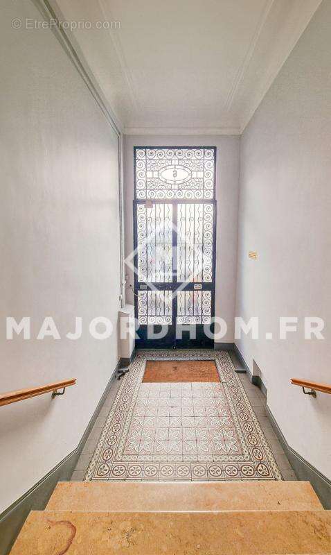 Appartement à MARSEILLE-5E