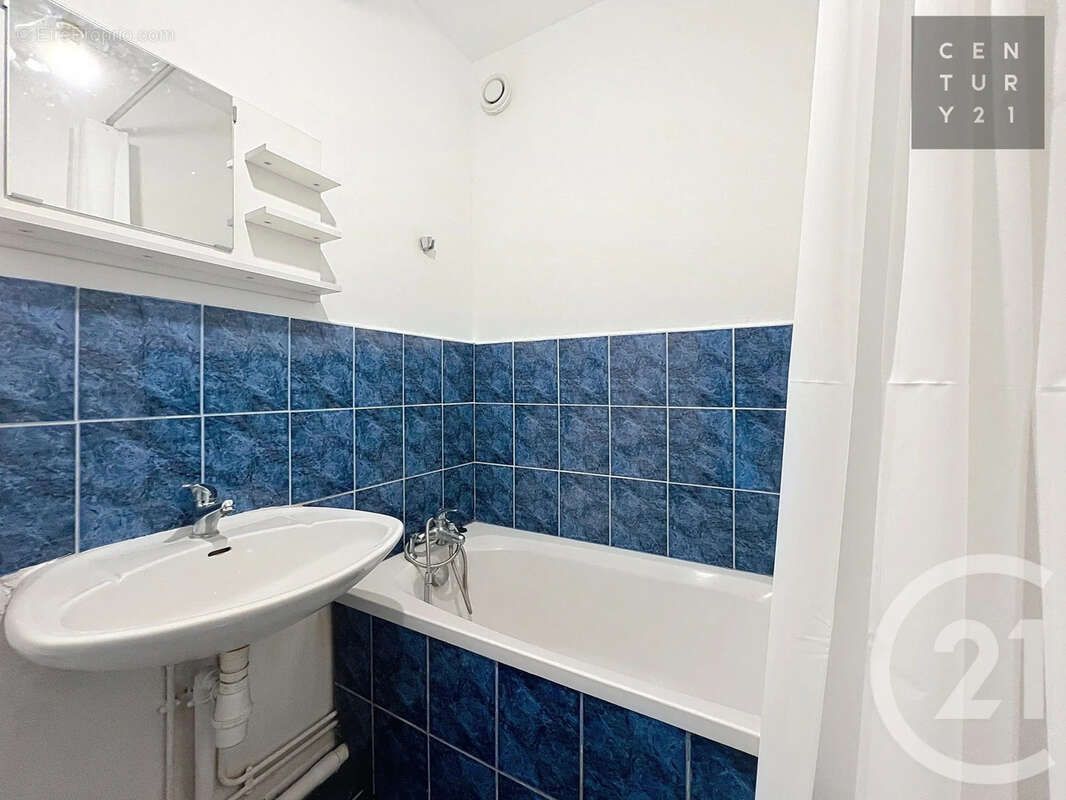Appartement à SAINT-JULIEN-LES-VILLAS