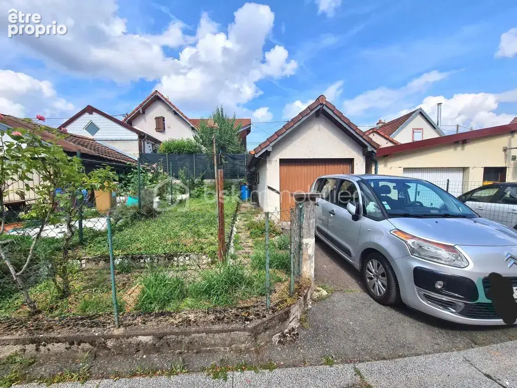  Maison jumelée à rénover – Beau potentiel – À 20 min de la frontière suisse - photo 13