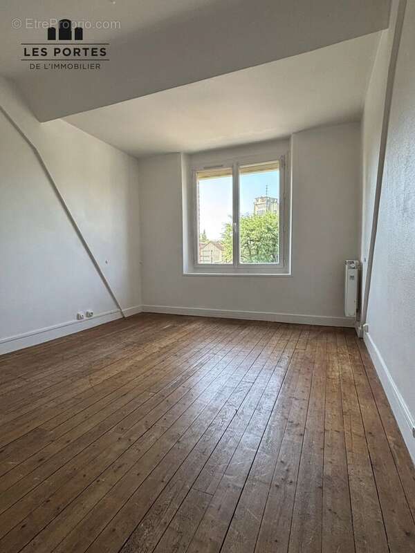 Appartement à MAISSE