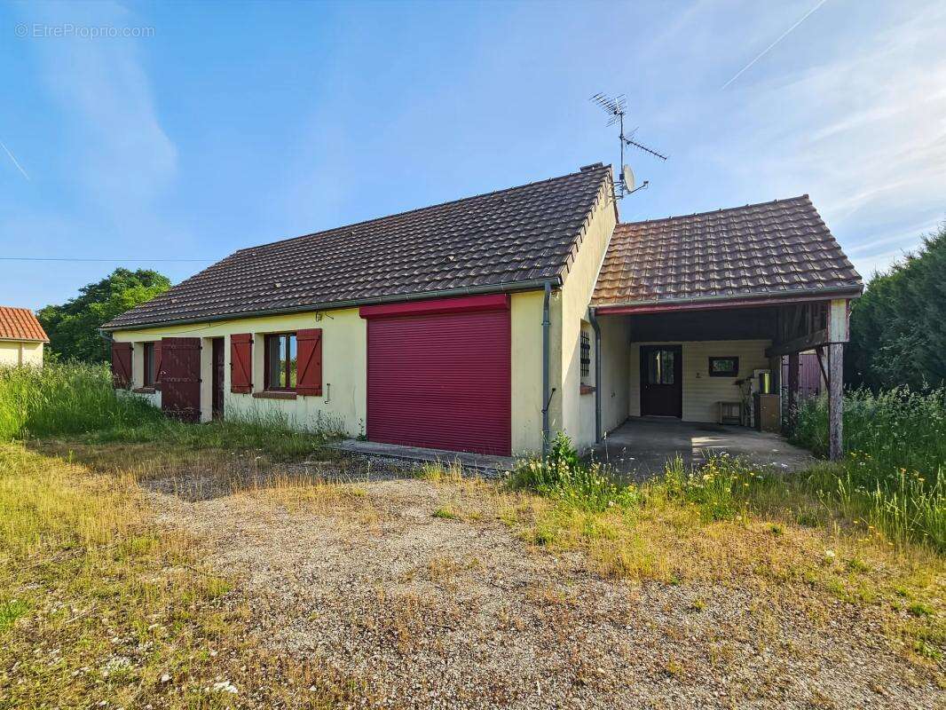 Maison à EPUISAY