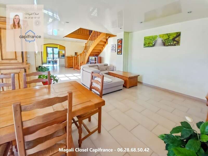 Maison à PIERRE-DE-BRESSE