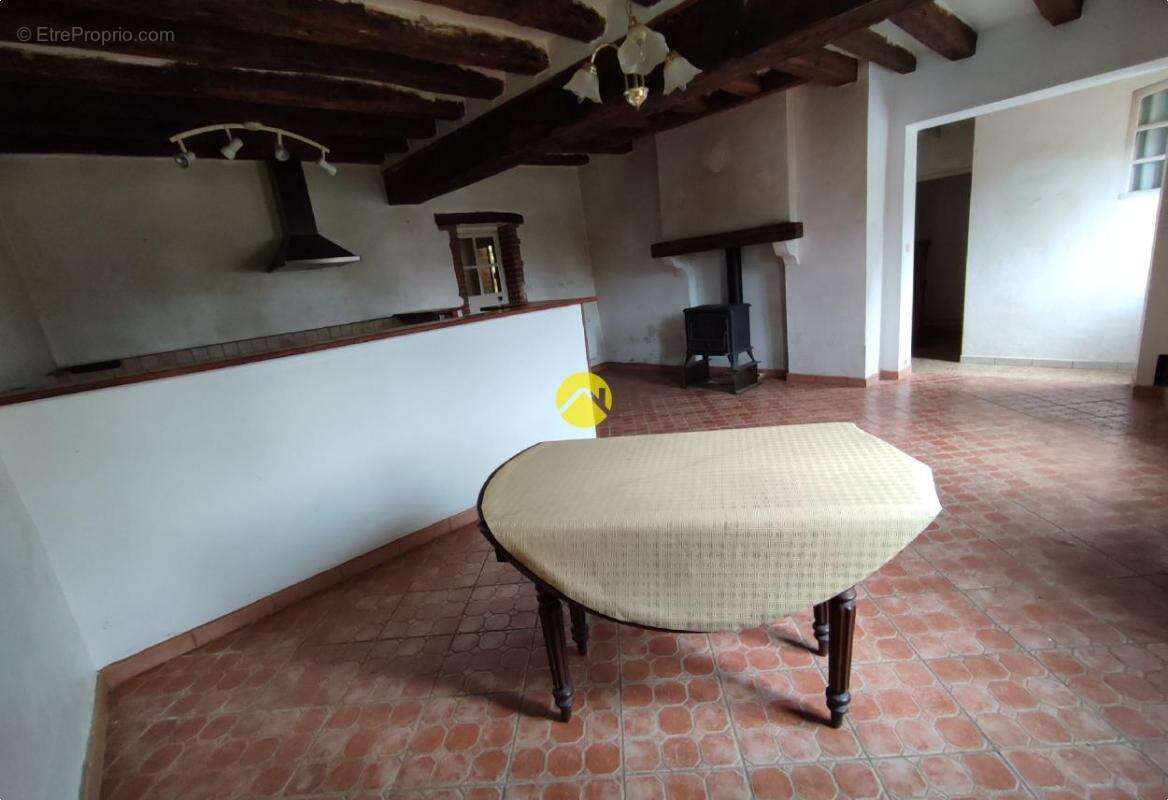 Maison à VAILLY-SUR-SAULDRE