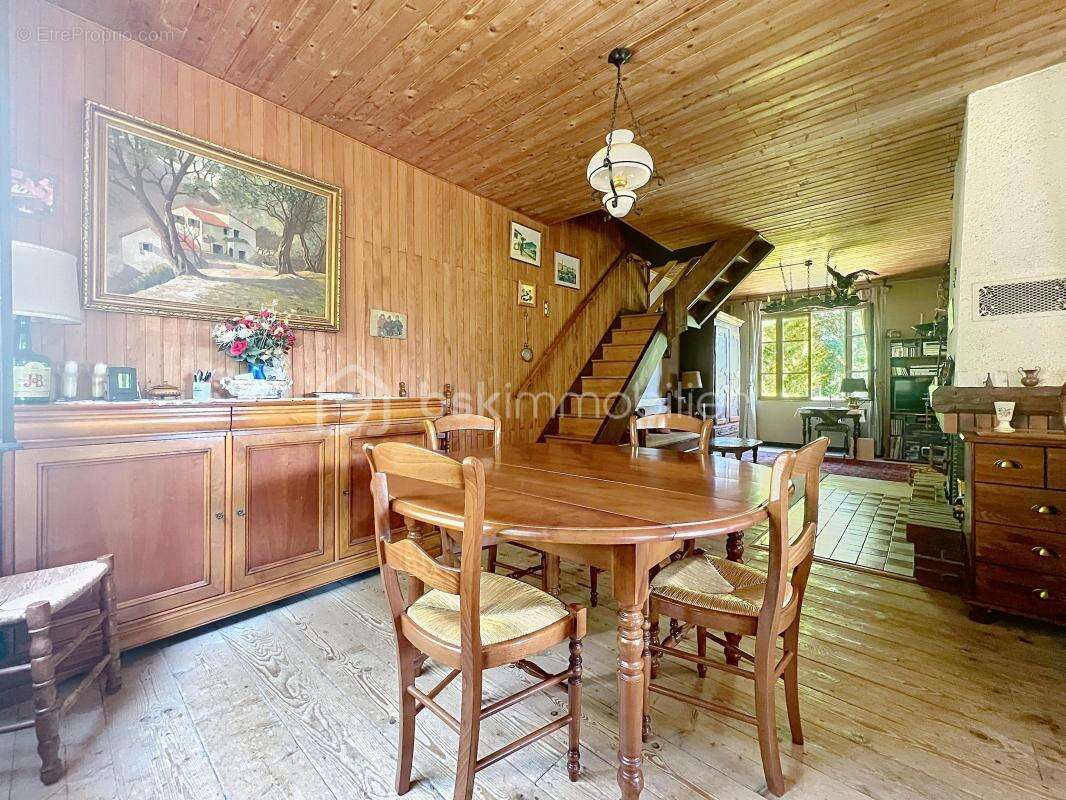 ***chalet atypique de 100 m2 terrain 1857 m2 en chartreuse calme et nature*** - photo 9