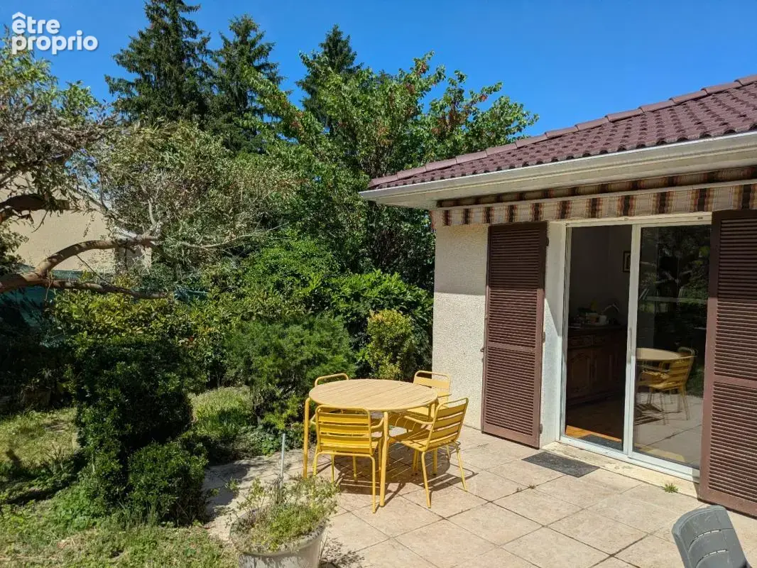 Maison 5 pièces 114 m² à vendre à Meyzieu (69330) - photo 9