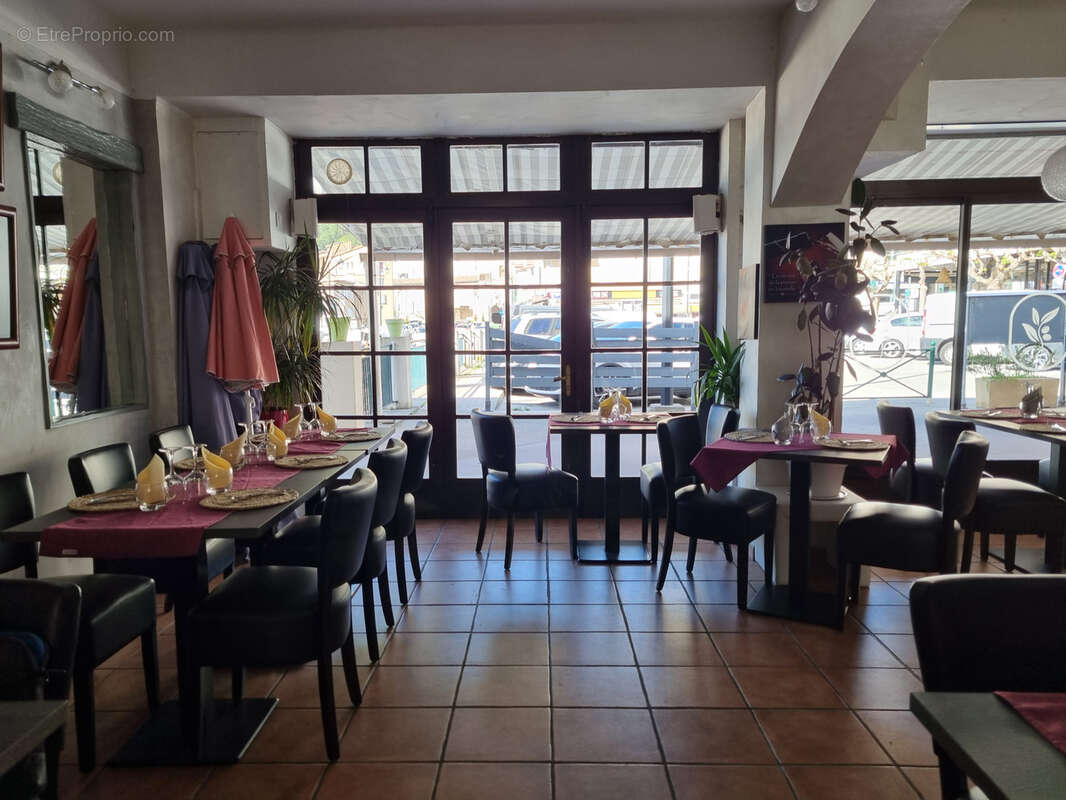 Commerce à SISTERON