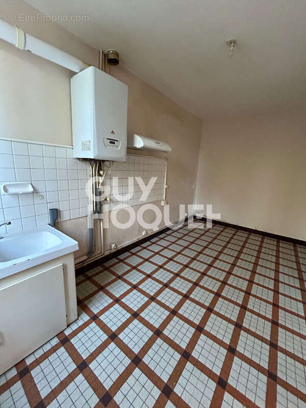 Maison à vendre à Guîtres - Idéale pour primo-accédants - EXCLUSIVITE - photo 4